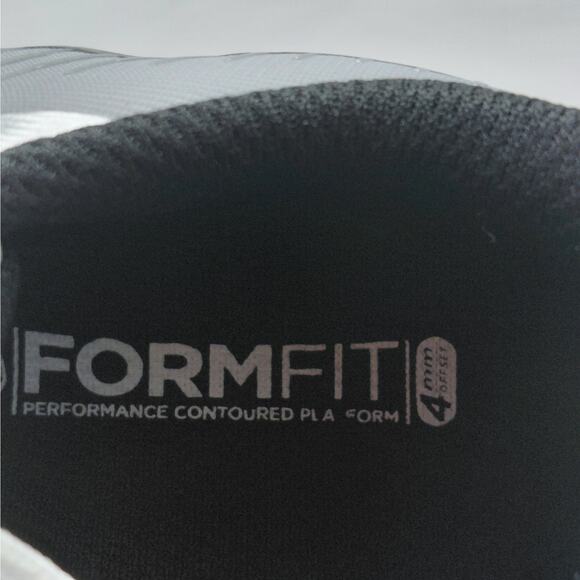 Saucony Womens 7 Endorphin KDZ Running Shoes White Silver Orange Youth 5.5M - Picture 12 of 15